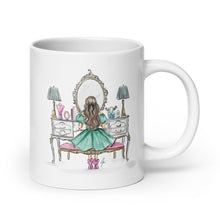 Emerald Elegance Vanity Brunette Mug