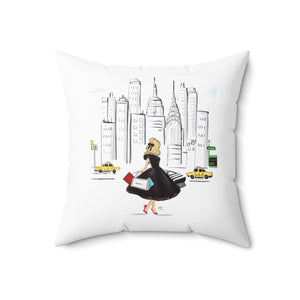 NYC Shopper (Blonde) Pillow